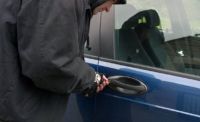 В Евпатории задержали банду, которая обчищала салоны автомобилей, 27 августа 2012