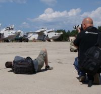 Иностранные фотографы на базе сакской морской авиабригады, 17 июля 2013