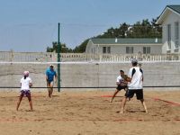 В Саках завершается турнир по пляжному теннису