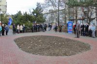 В Саках открыт сквер Крымской весны, 25 декабря 2017