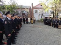В Саках почтили память погибших сотрудников МВД