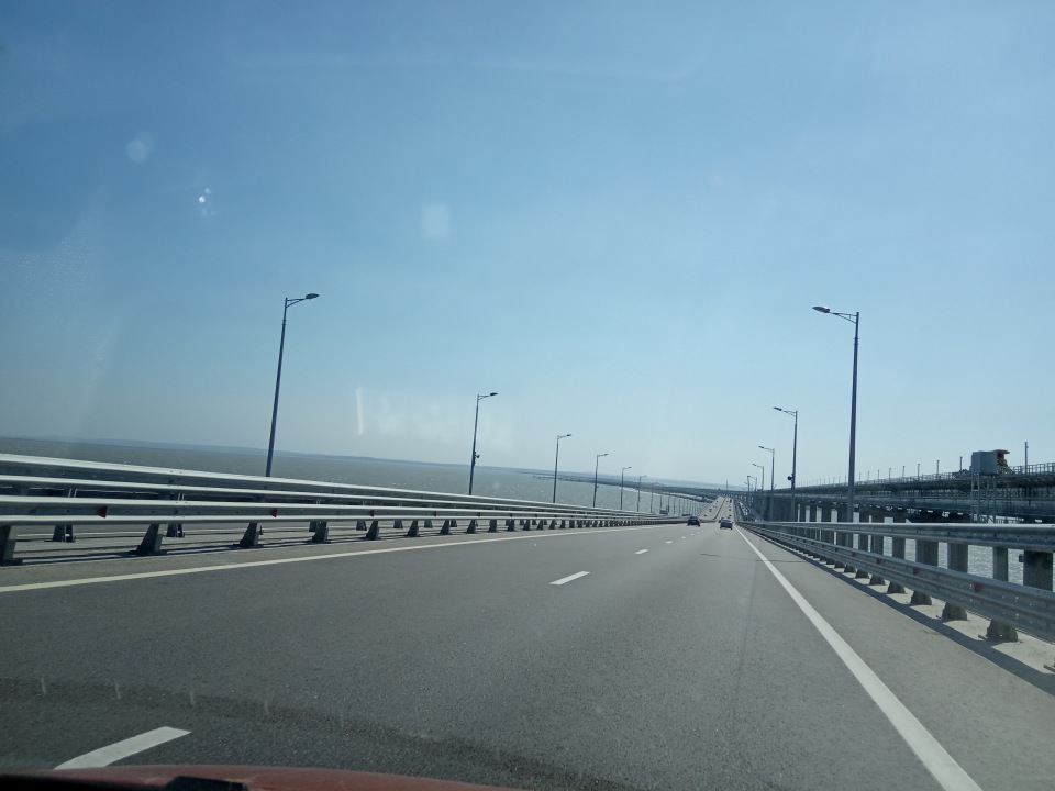 Проехали Крымский мост