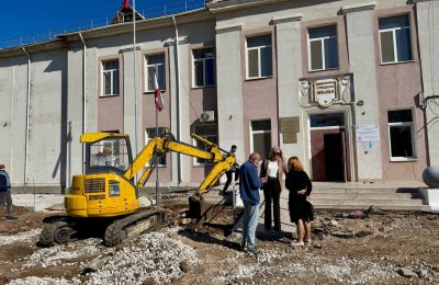 Идёт благоустройство сакской школы №2, 22 сентября 2025